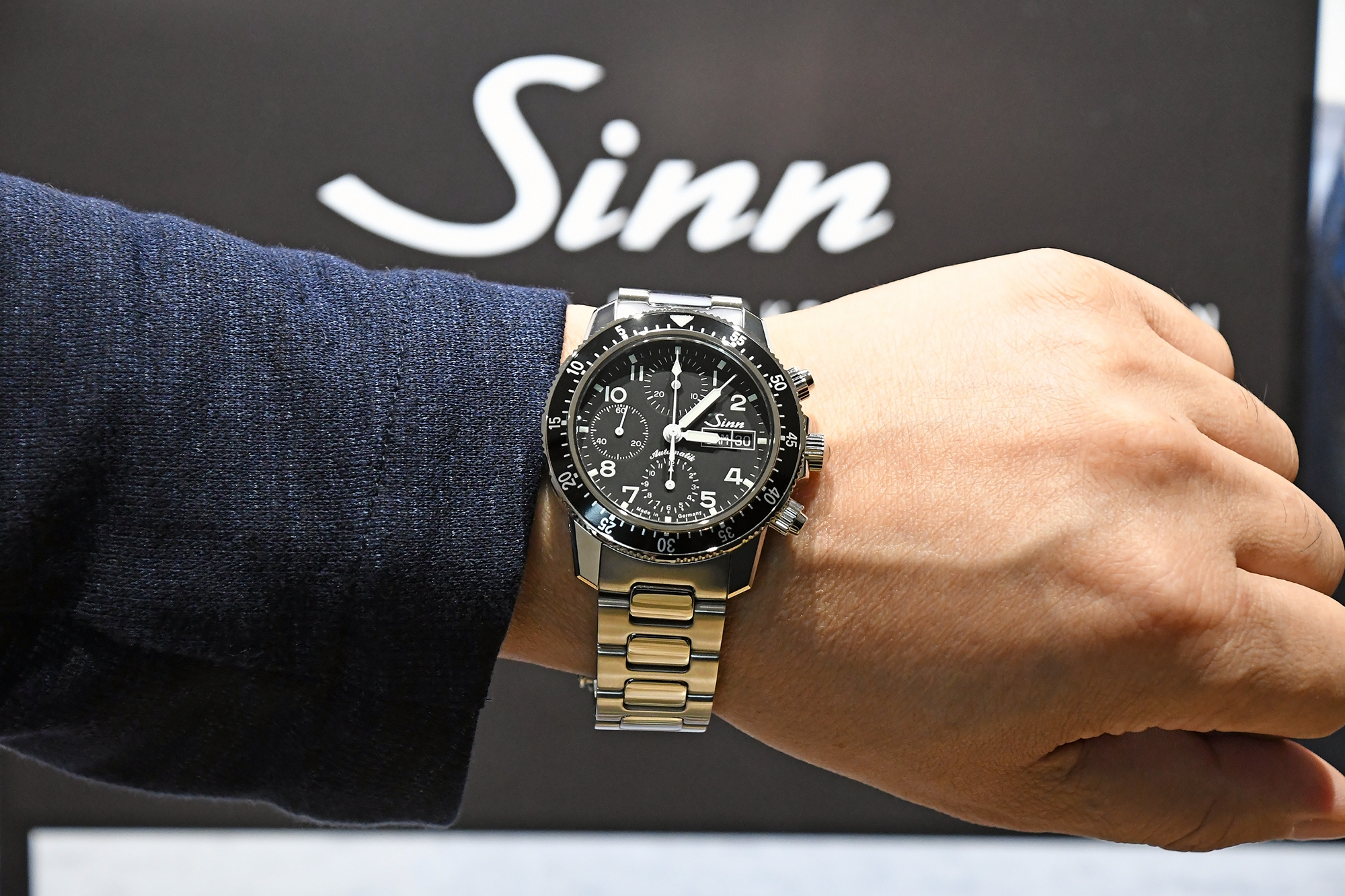 ジン Sinn 103.B.AUTO 103 クロノグラフ デイデイト 自動巻き メンズ 美品 E#136408 中古)SINN ジン 103 . インストゥルメント クロノグラフ（商品ID